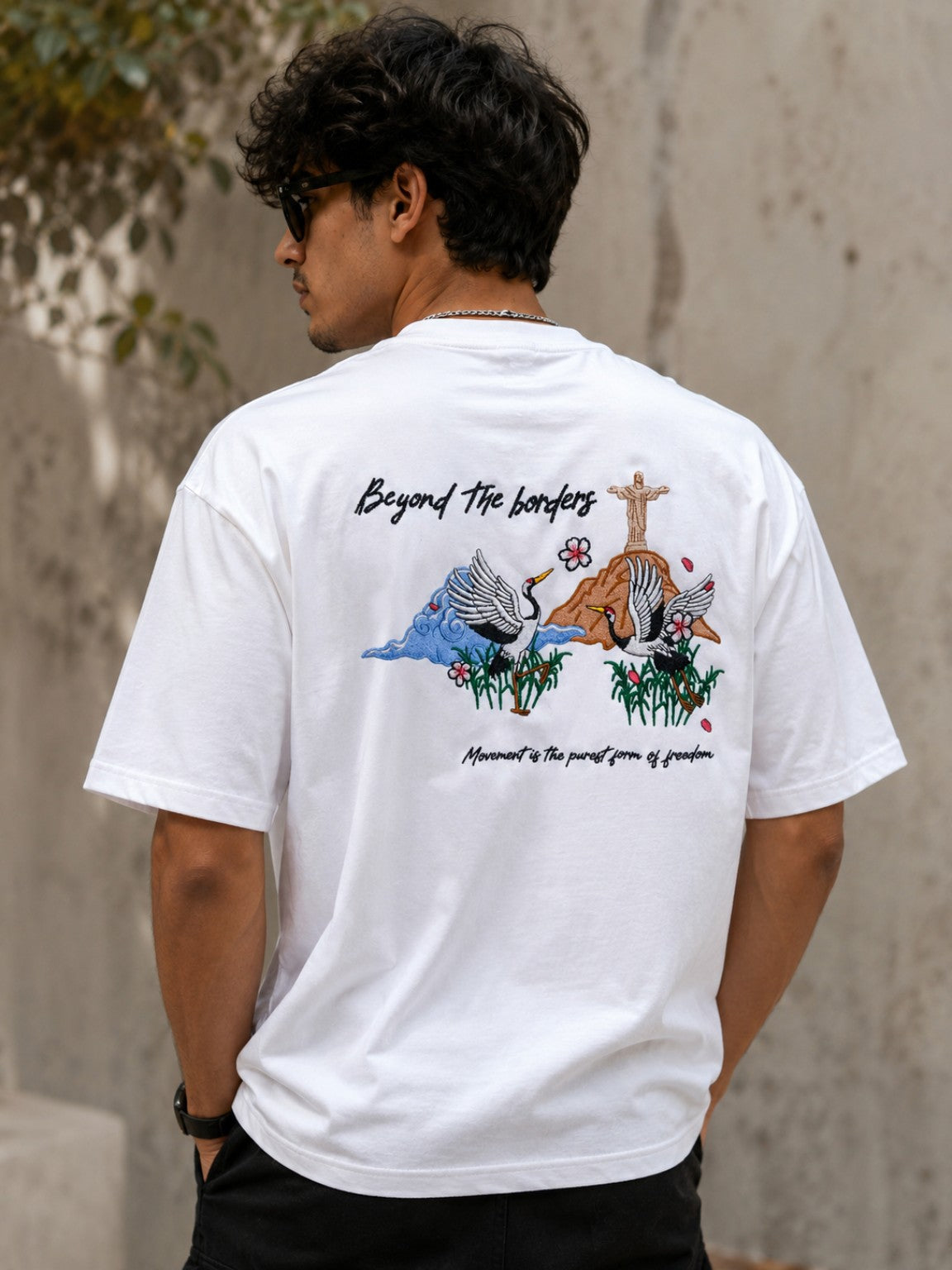 Oversized embroidered japanese swans t-shirt